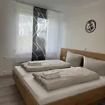 Mountain View Apartment *